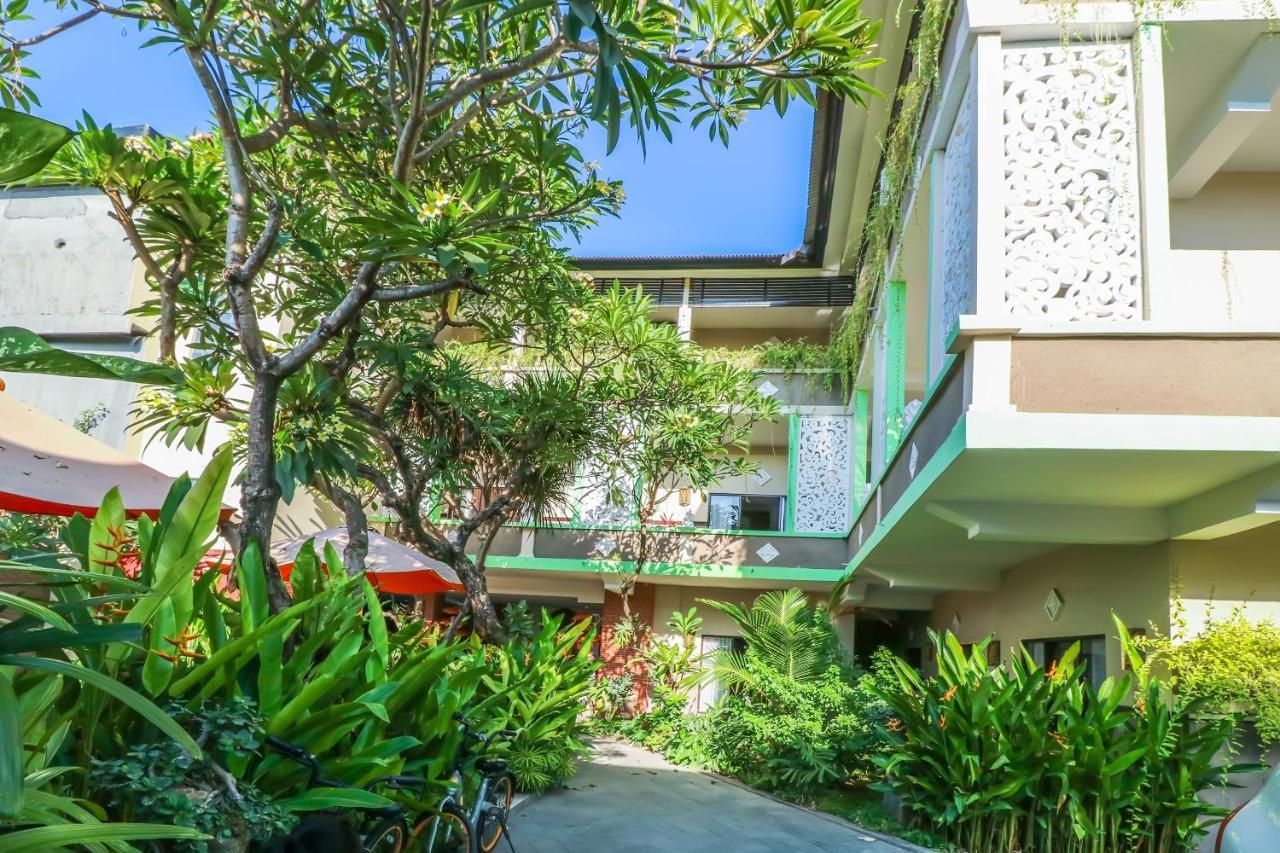 Capital O 1666 Grand Pudjawan Hotel Near Kuta Beach Dış mekan fotoğraf